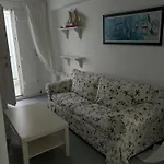 Great House For Quiet And Relaxing